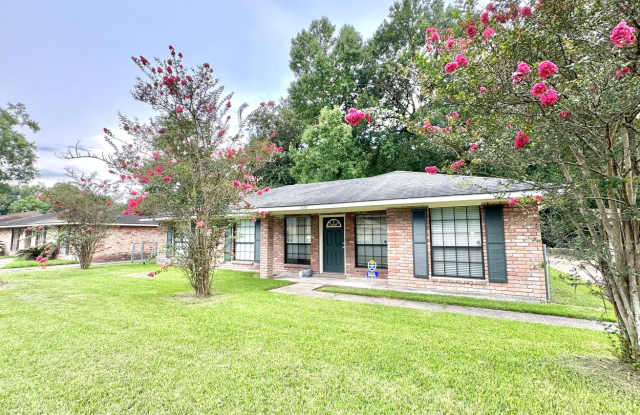 Beautiful 3 Bedroom Home in North Sherwood Estates photos photos