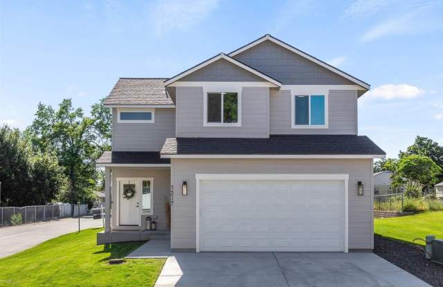 NEW Listing 3 bed/2.5 bath+ bonus area in Spokane Valley Gallery 1
