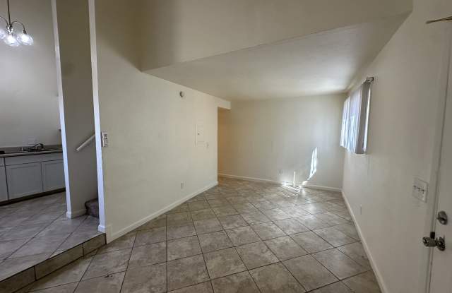 1 E Navajo Rd Apt 10 photos photos
