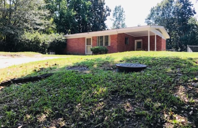 123 N 17th Ave WeBuyHousesSwift.com - 123 North 17th Avenue, Laurel, MS 39440