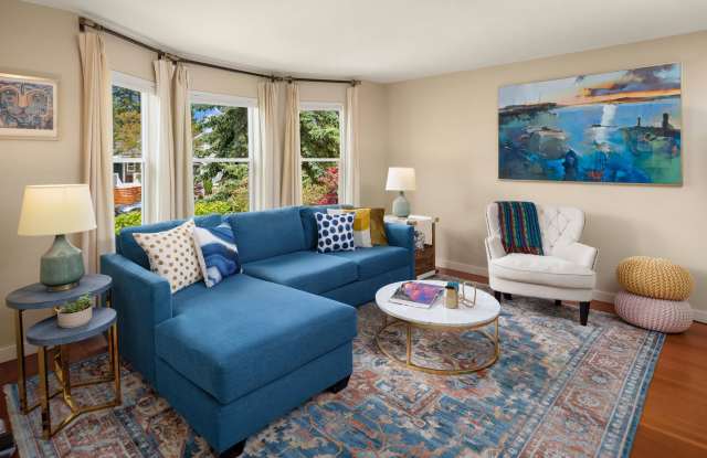 Updated Queen Anne Home! Open House Sunday, Sept 27th! Gallery 4