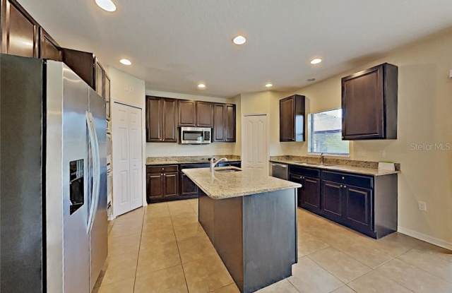 2222 50 CIRCLE E Gallery 2