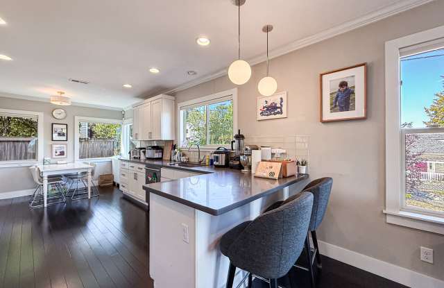 2301 19th Avenue South photos photos