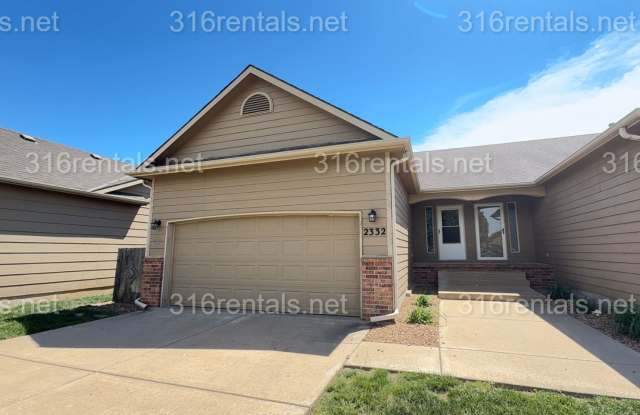 $1575 - COMING SOON! 4 bedroom/ 2 bathroom - Gorgeous newly remodeled townhome! photos photos
