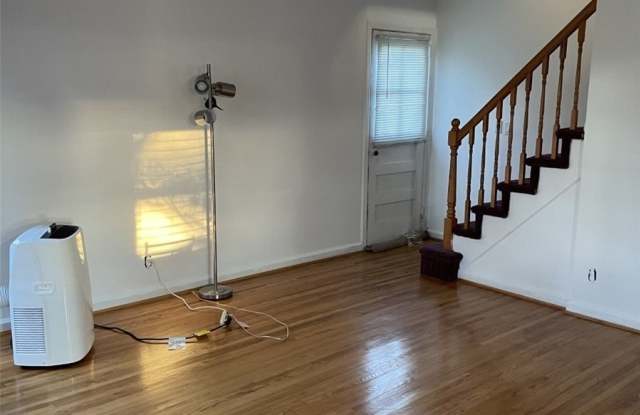 1536 Park Avenue Gallery 2