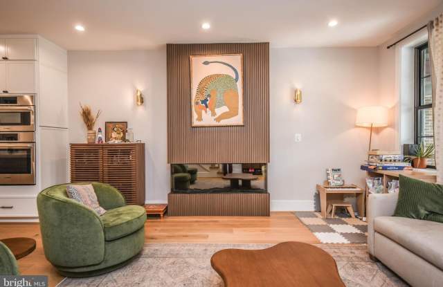 1368 RANDOLPH Street NW Gallery 3