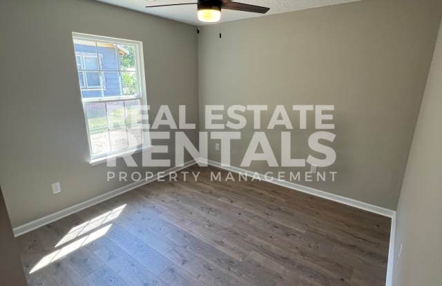 802 Raley Street- #2 Gallery 4