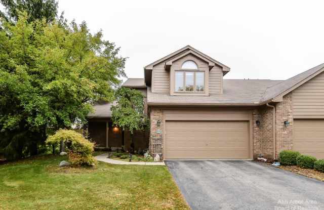 1261 Laurel View Drive - 1261 Laurel View Drive, Washtenaw County, MI 48105