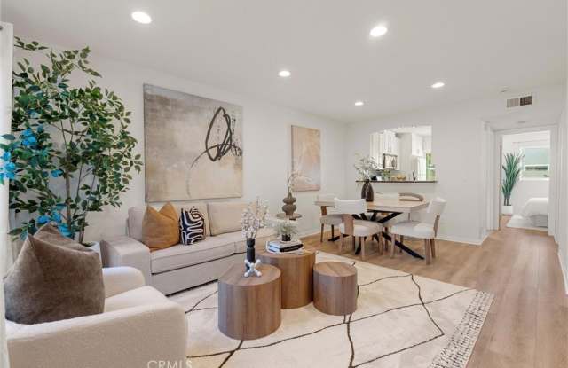 32 Kazan - 32 Kazan Street, Irvine, CA 92604