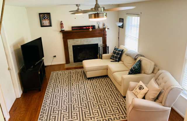7704 NEWINGTON FOREST AVENUE Gallery 2