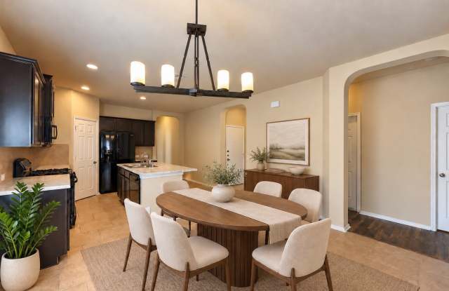 130 Golden Wren Gallery 2
