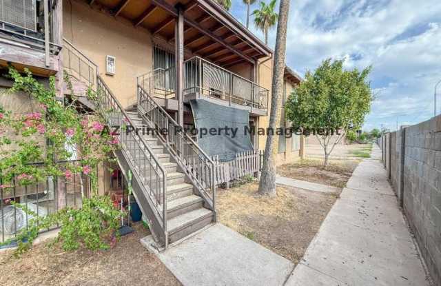 2415 West Hazelwood Street photos photos