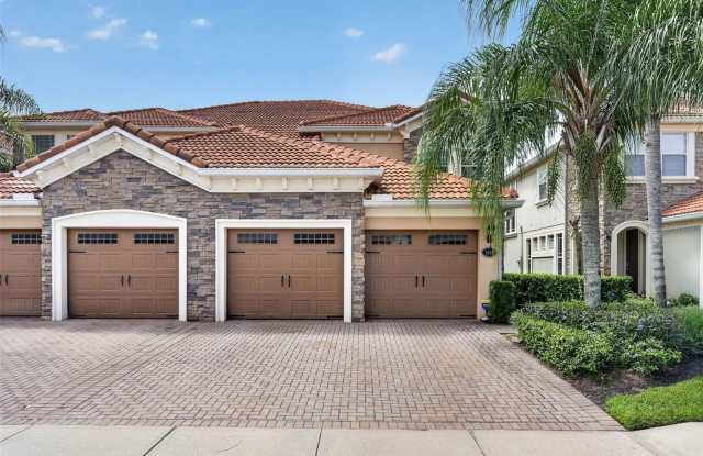 8880 DELLA SCALA Circle Gallery 2