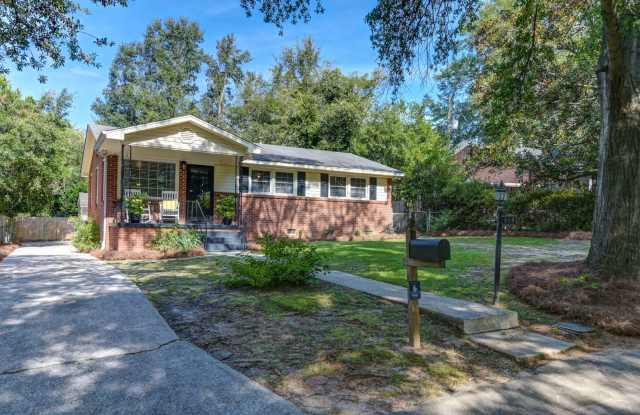 919 Huntington Avenue, Columbia, SC 29205 – 3 Bed / 2 Bath Student Rental - PRE-LEASING FOR 2027-2028 SCHOOL YEAR Gallery 3