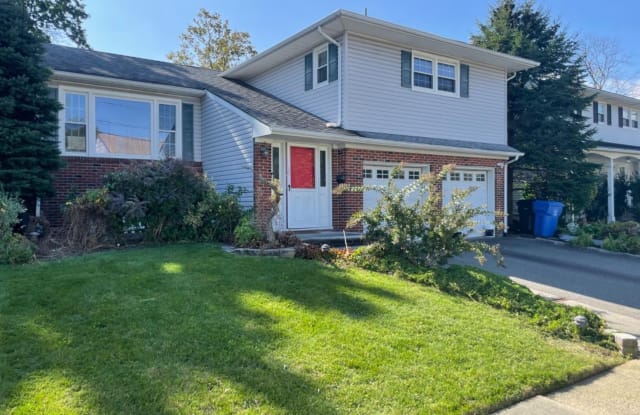 63 S cliff Road - 63 South Cliff Road, Iselin, NJ 07067