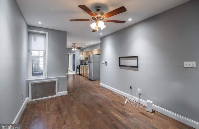 2635 E SOMERSET Street Gallery 2