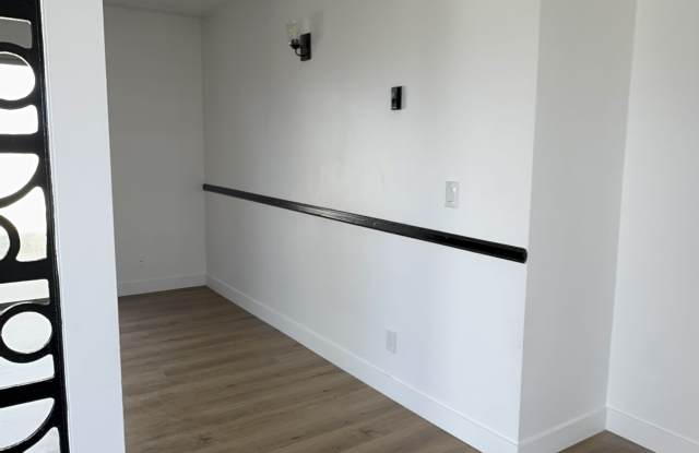 2511 Voorhees Avenue photos photos