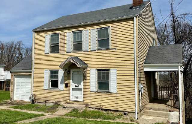 3 Bedroom Home with Attached Garage photos photos 3 Bedroom Home with Attached Garage photos photos