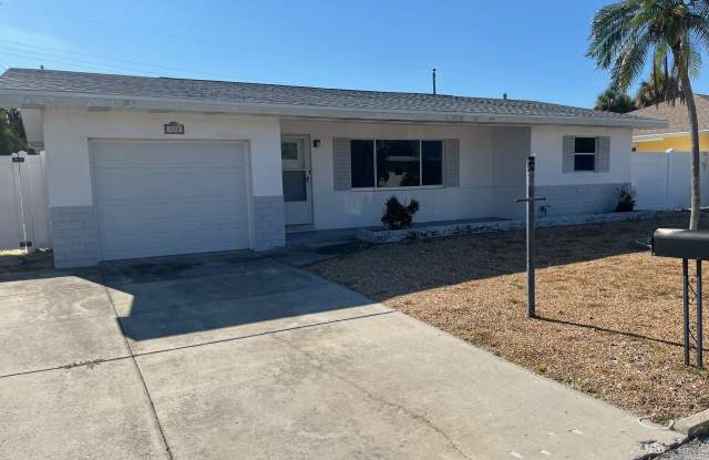 428 90TH AVE photos photos