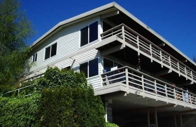 Taylor Highland photos photos