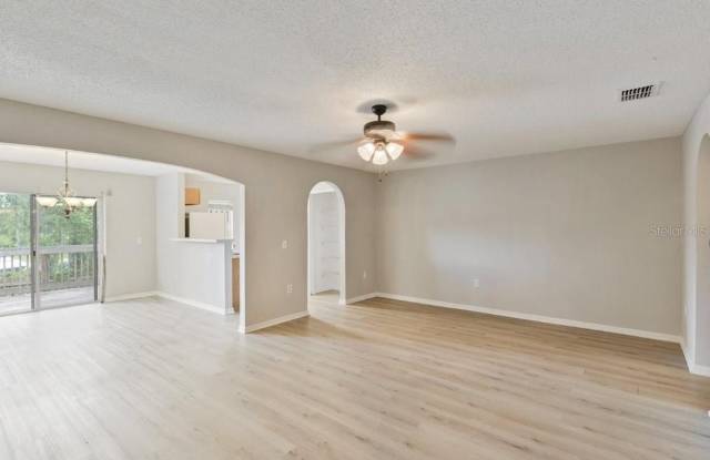4617 ASHBURN SQUARE Drive Gallery 3