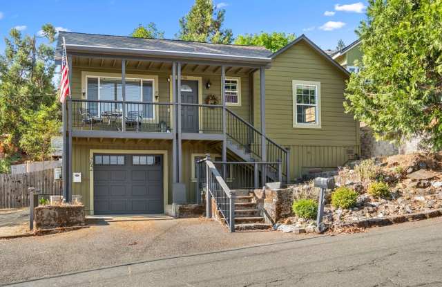 Remodeled 2 Bedroom Home Near Historic Downtown Placerville Gallery 4