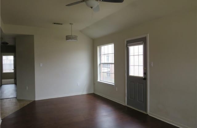 3114 Yaupon Road Gallery 3