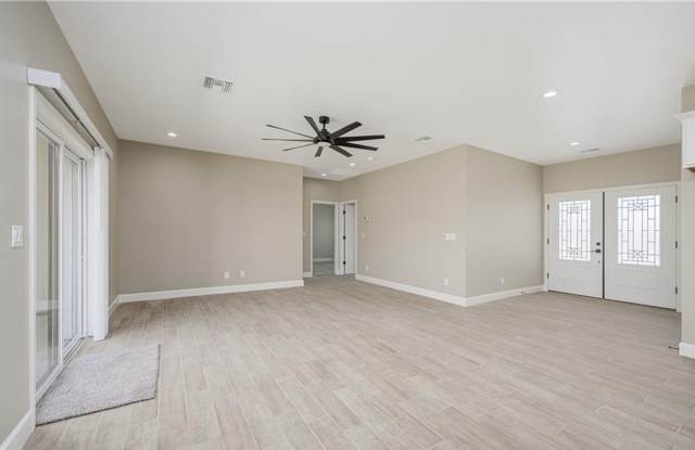Beautiful 4 Bedroom newer Home with Lots of Added Space. Gallery 4