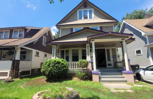 Open house 6/1 from 1-2pm - Single Family Home 4 beds 2 bath FOR RENT! - 2108 West 91st Street, Cleveland, OH 44102