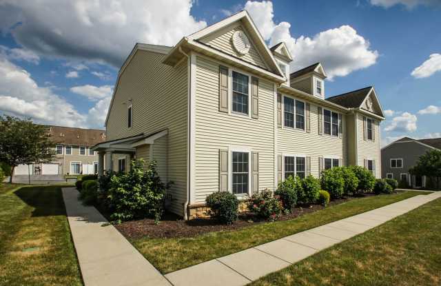 3 BEDROOM 2.5 BATHROOM APARTMENT - 215 Springmont Drive, Berks County, PA 19610