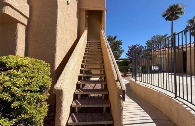 900 Heavenly Hills Court photos photos