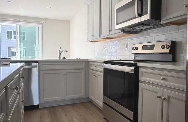 4631 ABBOTSWELL PLACE Gallery 4