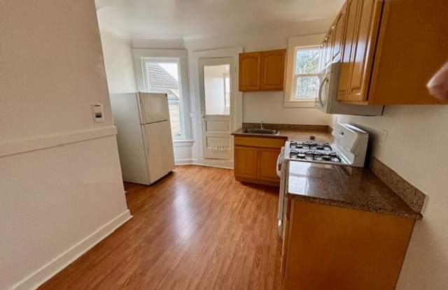 1379 9th Ave #B - 1379 9th Avenue, San Francisco, CA 94122