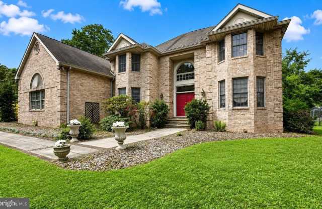15 SCENIC Drive Gallery 3