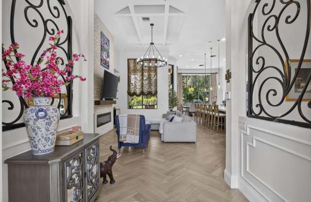 10336 Trianon Place Gallery 3