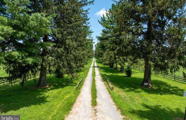 1560 W DOE RUN Road - 1560 West Doe Run Road, Chester County, PA 19348