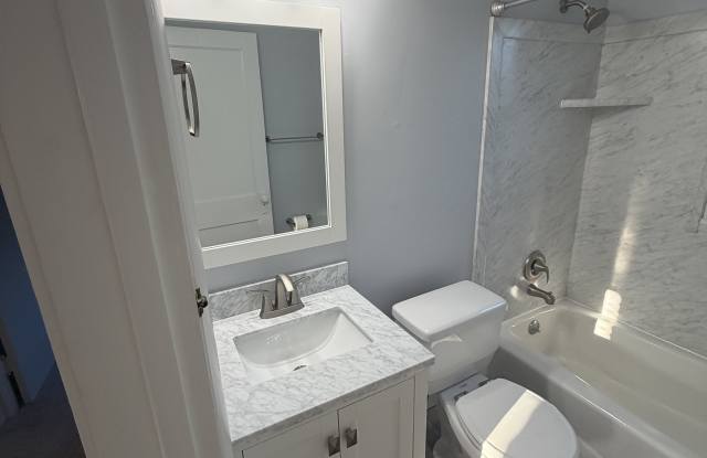 17323 Archdale Avenue Gallery 4