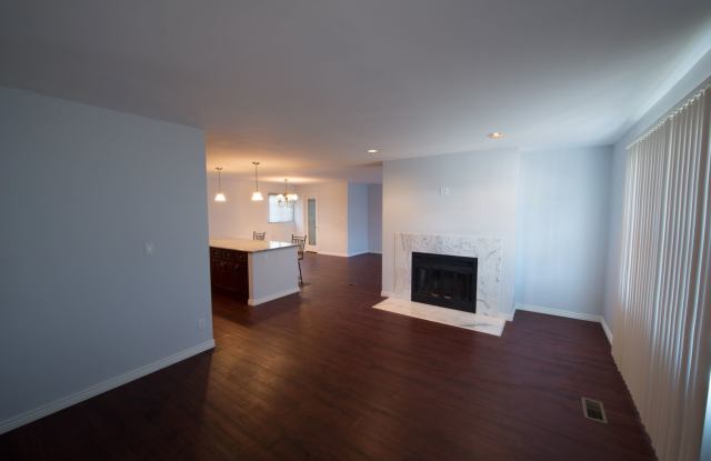 3 Bed 1 Bath Home In Park Hill!! Gallery 4