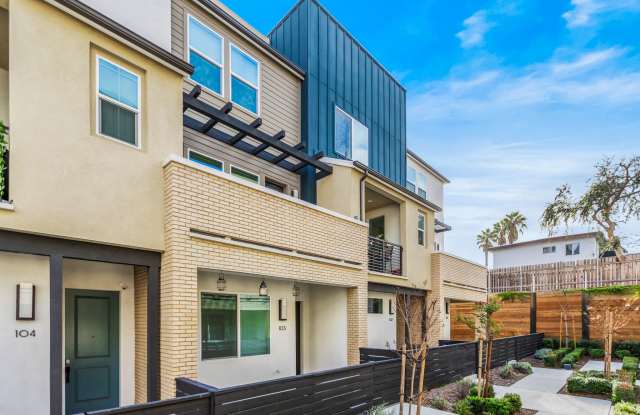 7631 University Avenue - 1103 photos photos