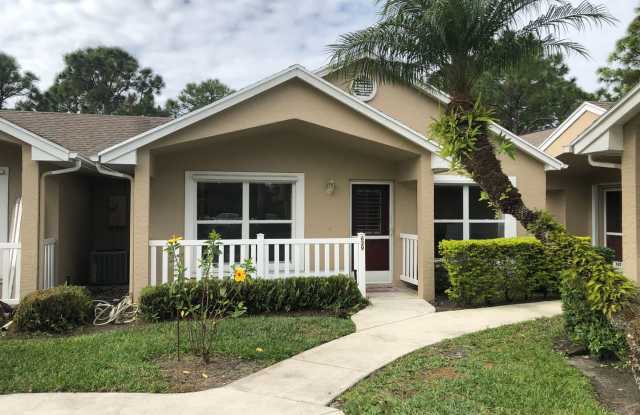 Adorable 2/2 in Kings Isle 55+ Community photos photos