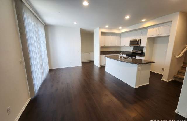 Upland 3 Bedroom Townhouse Gallery 3
