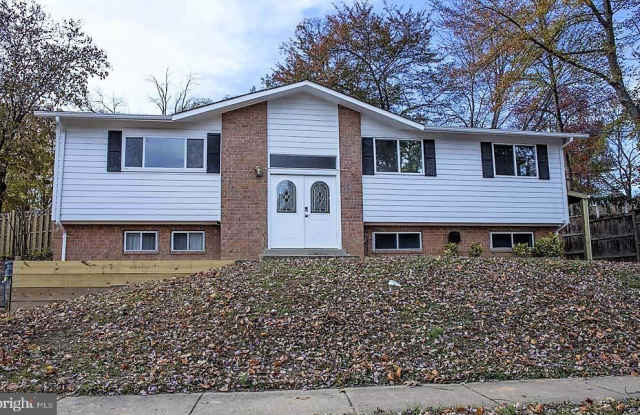 8110 SPRINGFIELD VILLAGE DRIVE - 8110 Springfield Village Drive, West Springfield, VA 22152