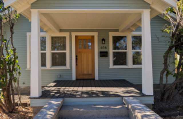 616 Newtown St photos photos