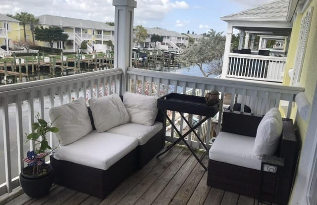 4985-F Coquina Key Dr Se - 4985 Coquina Key Dr SE, St. Petersburg, FL 33705