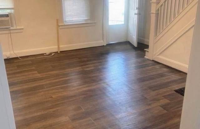 2 Bedroom in Belair-Edison! Gallery 1
