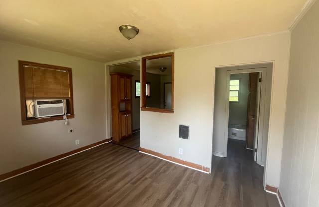 2 br home in Ward Gallery 3