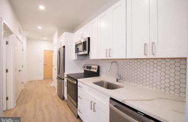 1325 N LEE STREET photos photos
