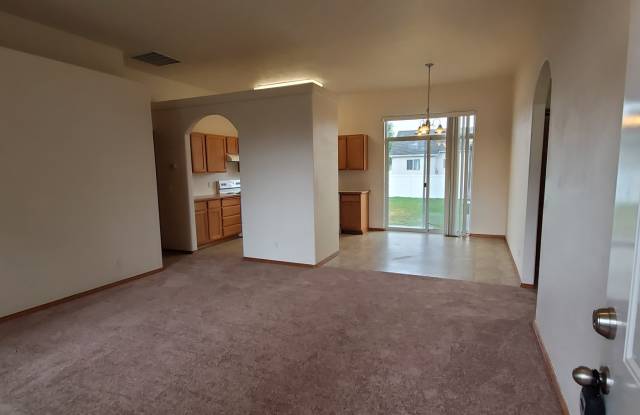 3 Bedroom, 2 Bath home in Sunshine Meadows! - 2572 West Pocono Court, Coeur d'Alene, ID 83815 3 Bedroom, 2 Bath home in Sunshine Meadows! - 2572 West Pocono Court, Coeur d'Alene, ID 83815