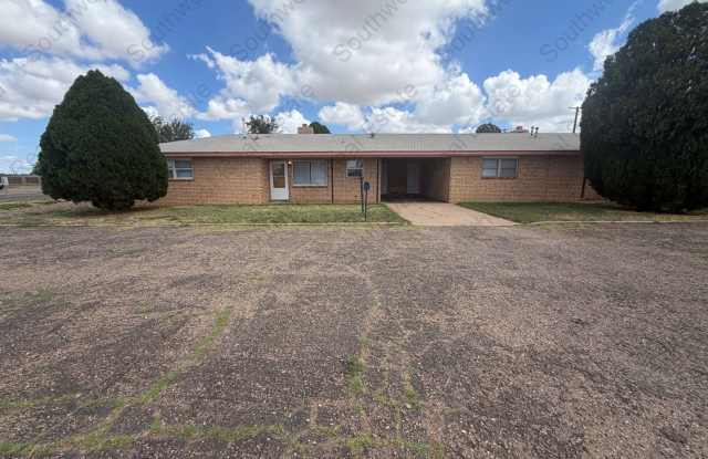 Spacious 2 Bedroom 1 bath duplex with carport photos photos Spacious 2 Bedroom 1 bath duplex with carport photos photos