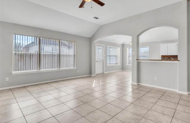 2827 Rosewood Boulevard Gallery 4